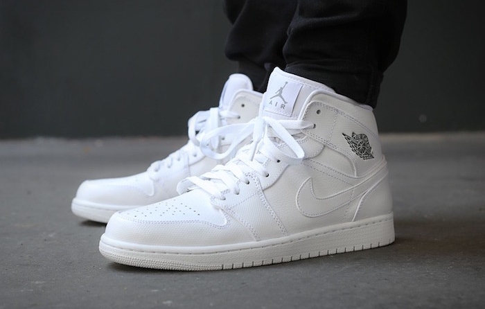 basket nike montante homme air jordan 1 blanche retro