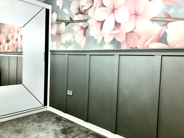 chambre rose et gris papier peint