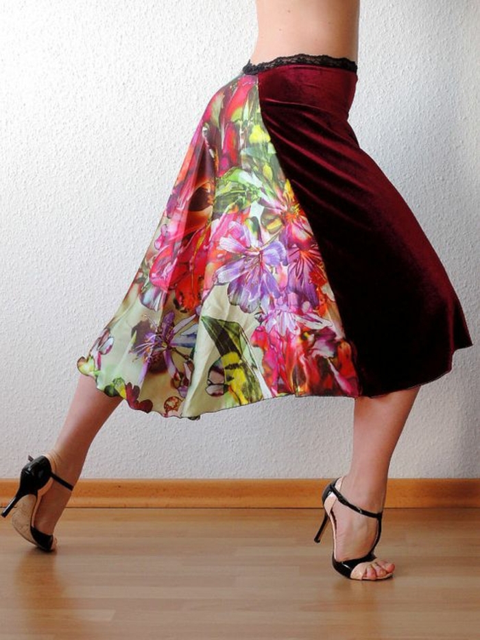 chaussures danse femme en noir et rose pour danser le tango et les danses sociales latino