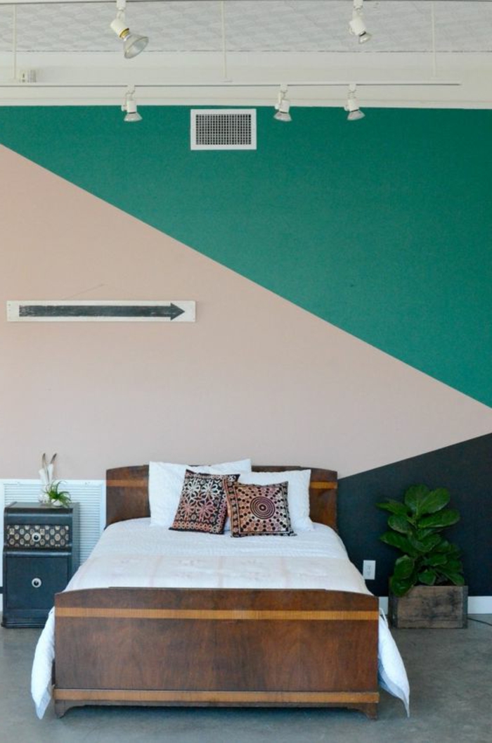 comment peindre un mur, mur en deux couleurs, peinture mur rose et verte