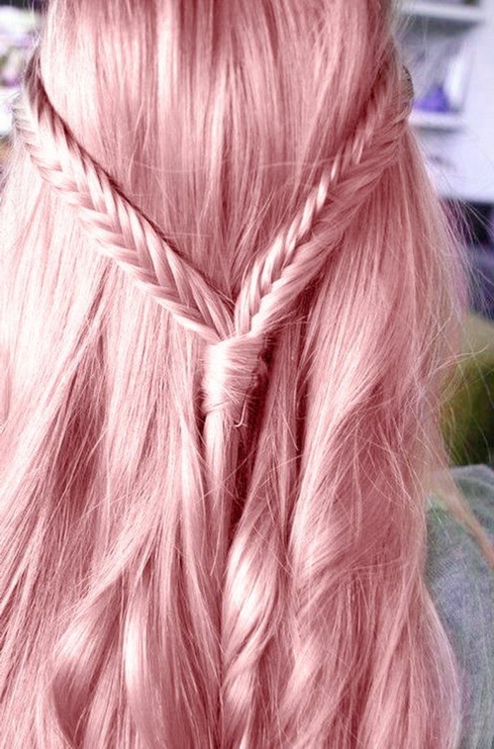 pastel pour cheveux, coiffure avec tresses, coloration cheveux rose pastel