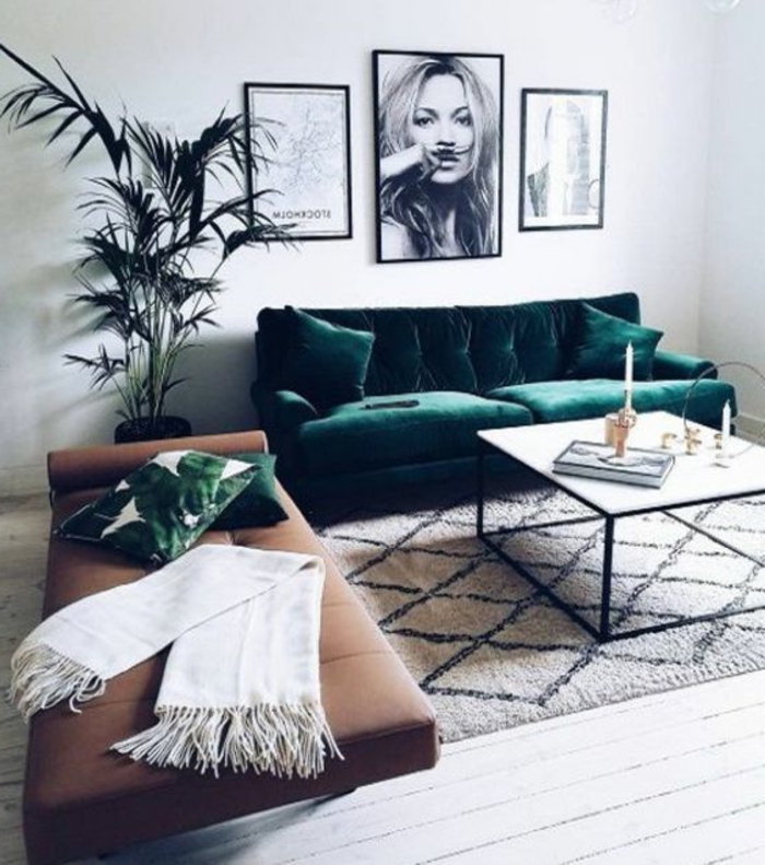 cuisine minimaliste, sofa vert et tapis berbère, table basse blanche, photographie artistique 