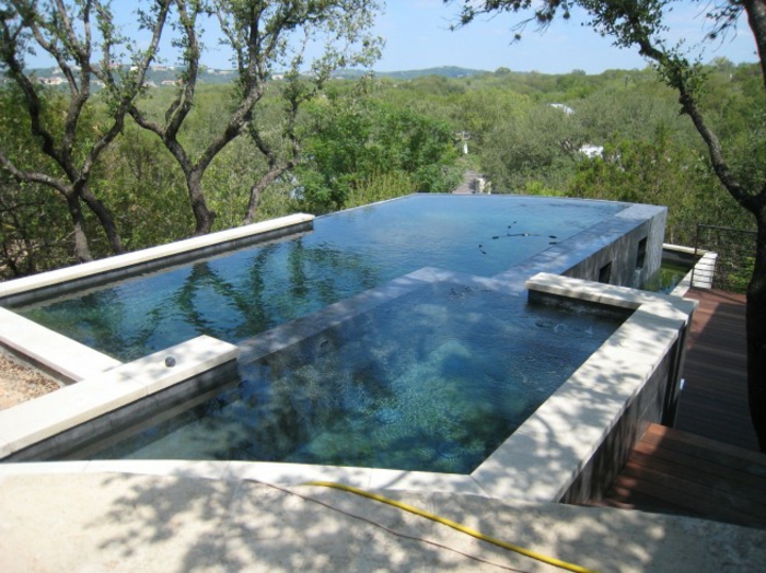 piscine surélevée, vue d'en haut, arbres, piscine hors sol profonde
