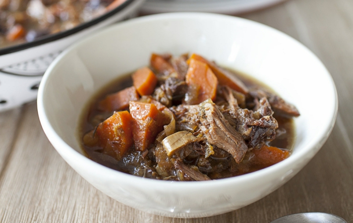 de la soupe d agneau avec des carottes, menu de paques, soupe entree ou plat principal facile à faire