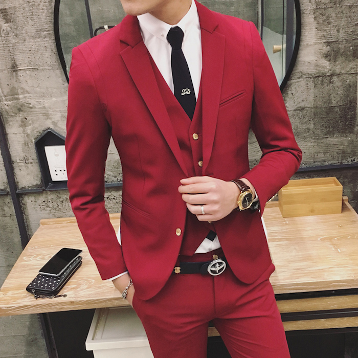 costume homme rouge de soirée chic