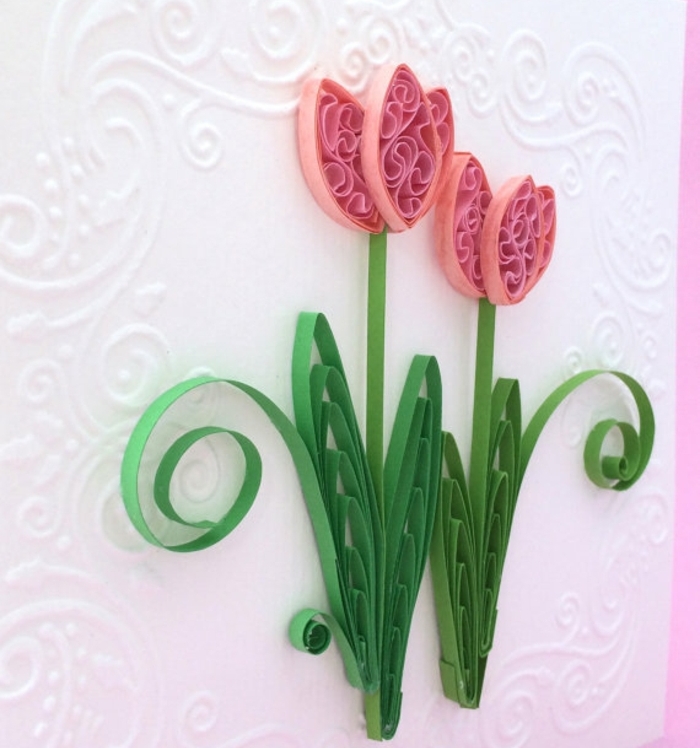 tulipes, fleurs en papier rose, tiges verts, sur un fond carte blanche, carte de paques, motifs floraux à réaliser soi meme