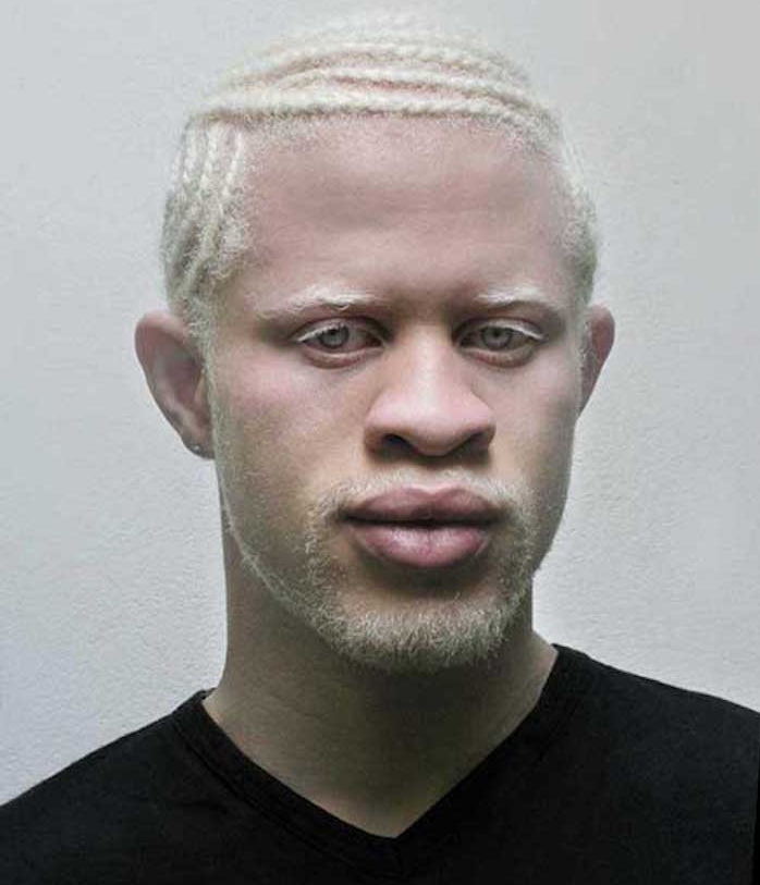 coupe afro homme peroxydé teinture blonde noir tresses albinos