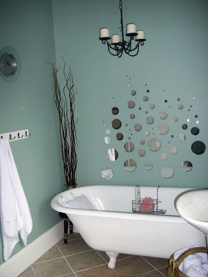 peinture toilette wc bleu vert miroirs baignoire toilette