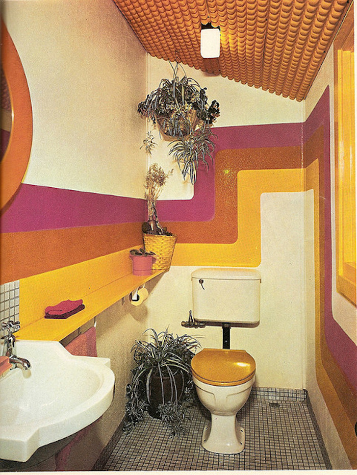deco toilette années 60 couleurs kitsch idée