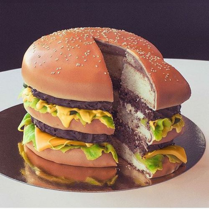 Idée gateau d anniversaire original pour homme délicieux burger