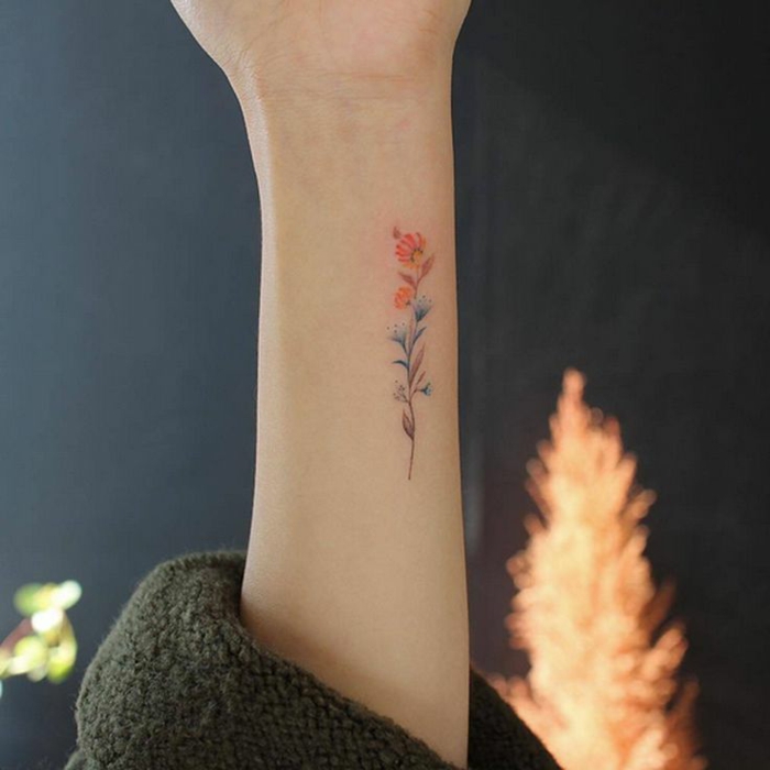 Tatouage rose ou tatouage pivoine faux tatouage miniature