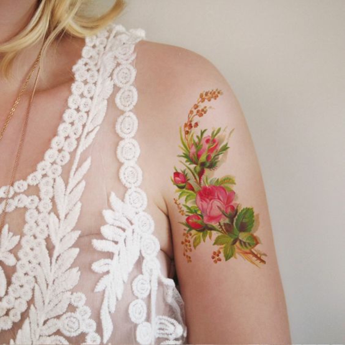 Tatouage femme avant bras tatouages éphémères pivoines bouquet