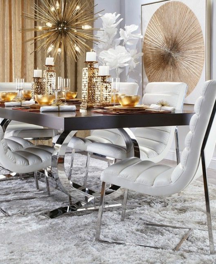 mobilier art déco, tapis gris, chaises grisesn table noire rectangulaire
