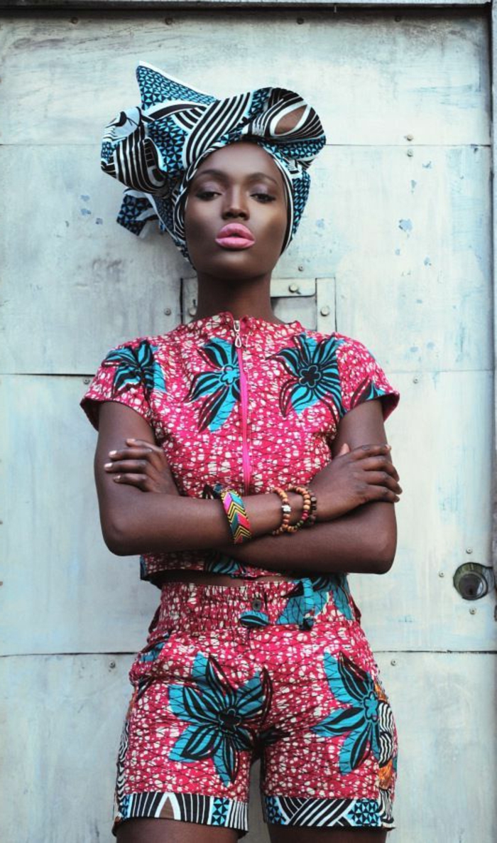 Model ensemble hotsell pagne africain