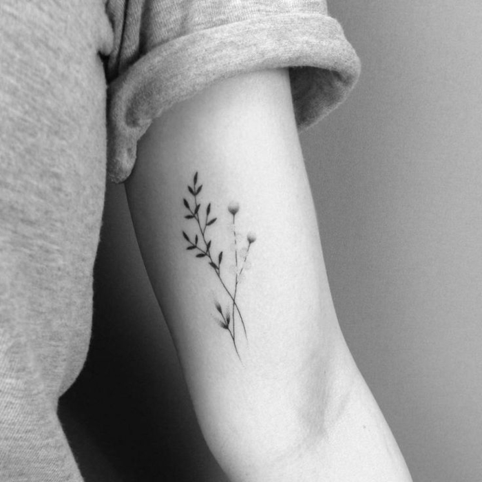 Beaux tatouages fleurs tatouage de fleurs cool