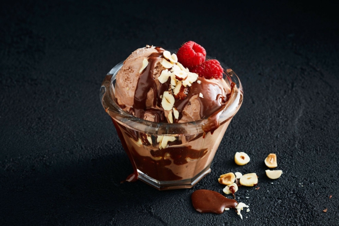 comment faire une glace sans sorbetière, recette de glace au chocolat Nutelle à base de lait condensé