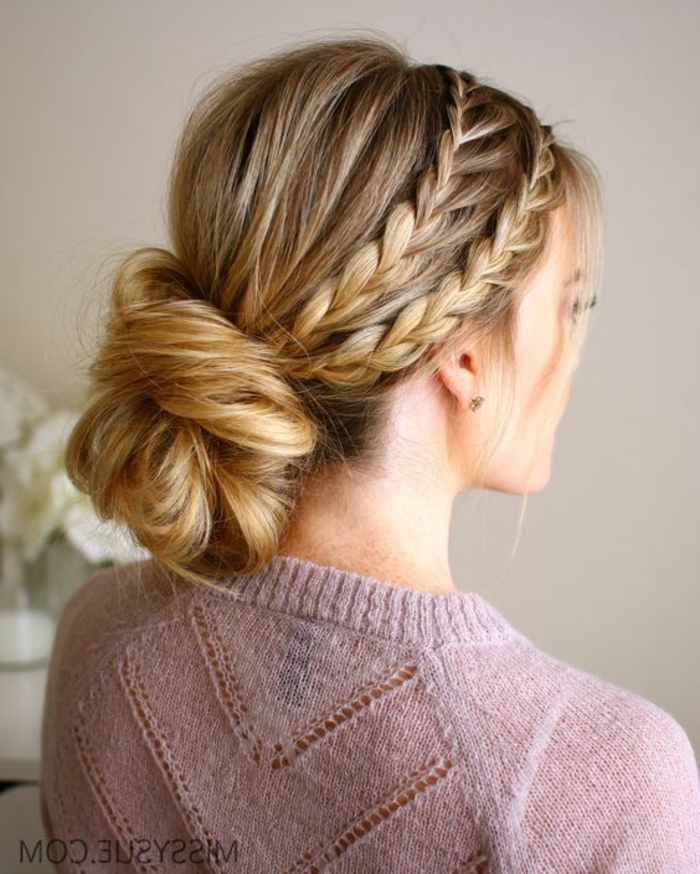 Id Es De Coiffure Avec Une Tresse Coll E