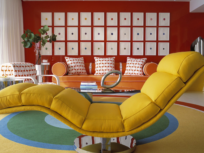 idée déco salon retro avec meubles vintage jaune orange