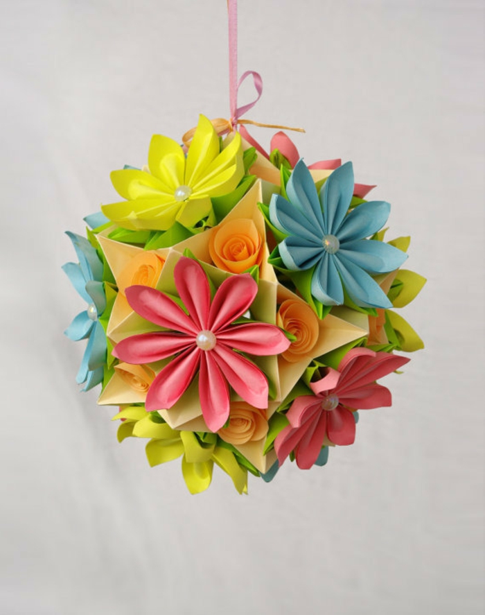 décoration de mariage en papier, bouquet de fleurs origami, comment faire une fleur en papier