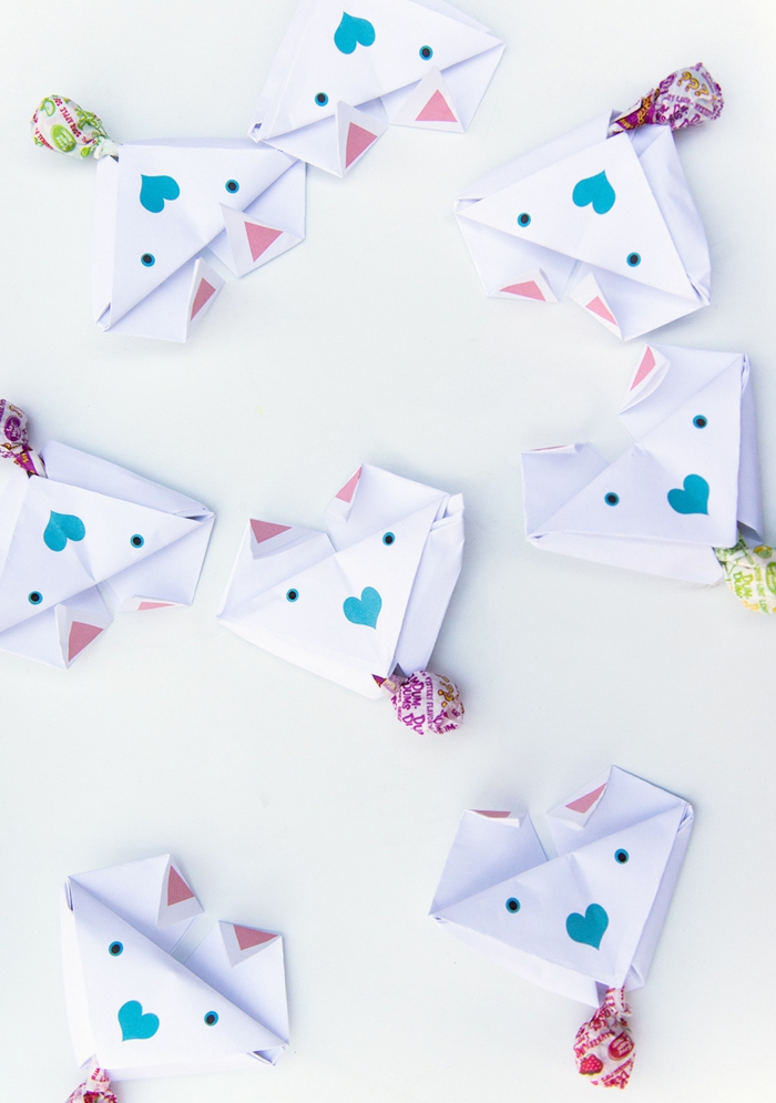 tuto facile pour faire une carte de la saint-valentin, chien en origami facile