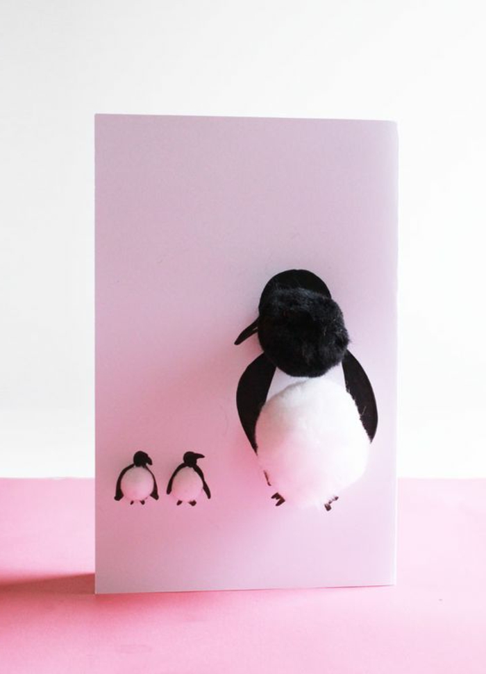 carte des fetes des meres, famille de pingouins roses faits avec pompons roses