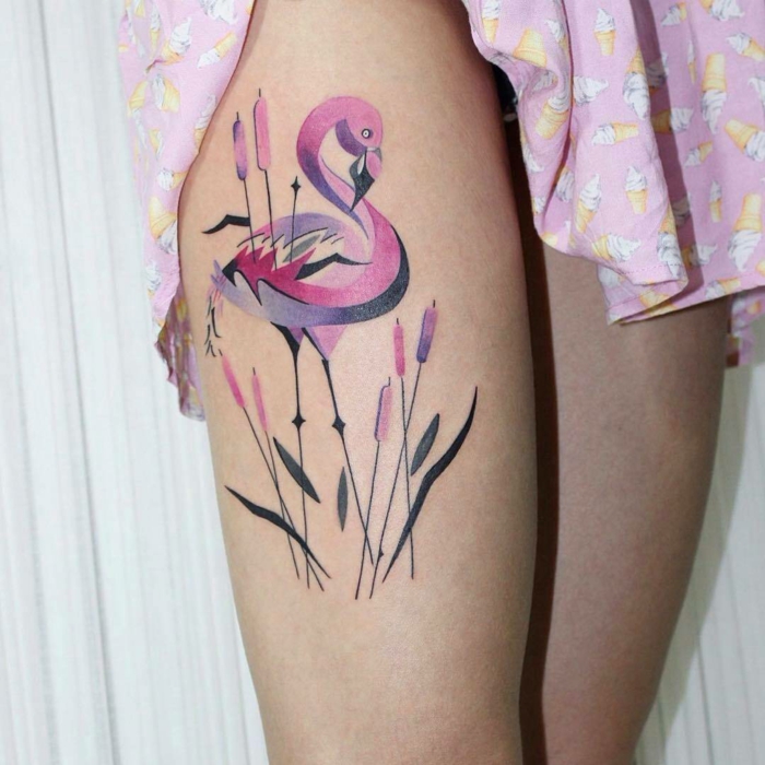 Grand tatouage femme oiseaux tatouage idée oiseau flamingo