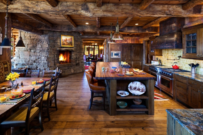 relooker sa cuisine, table à manger en bois, cuisine en bois, comptoir en bois, carrelage, peinture avec cadre doré