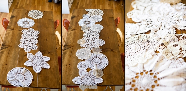 idee deco mariage, chemin de table, fabriqué à partir de napperons blancs de tailles diverses, dentelle projet brico
