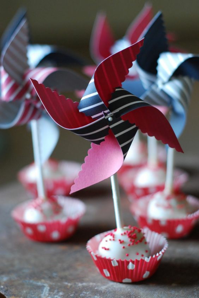 mini moulin à vent dentellé à décorer des cupcakes, topper cake original en papier