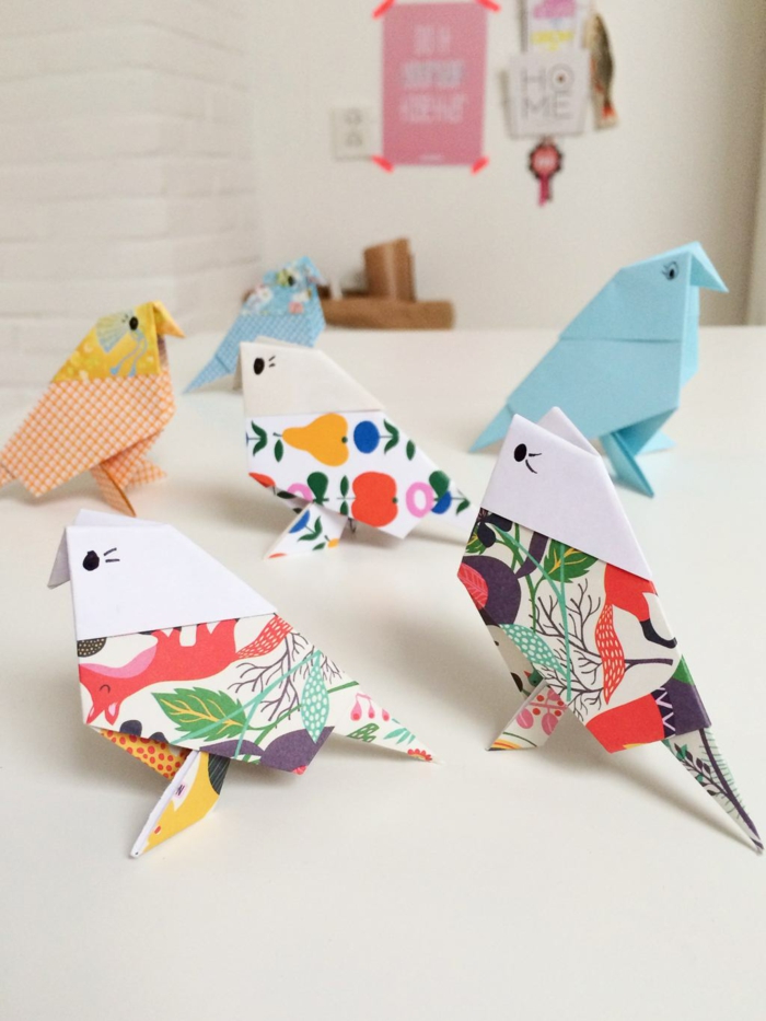 comment faire des origami animaux en papier à motifs végétaux colorés, pliage en papier origami pour enfants
