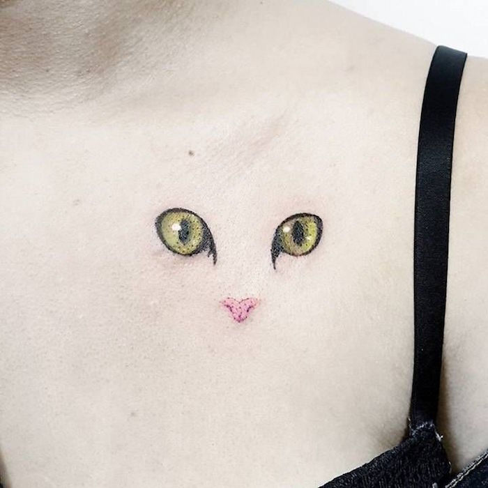tete chat silhouette tatouage yeux de chat visage poitrine femme tattoo cat