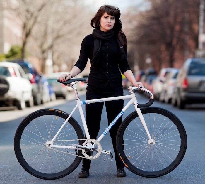 fixie femme pignonfixe cadre eight inch vélo fille blanc