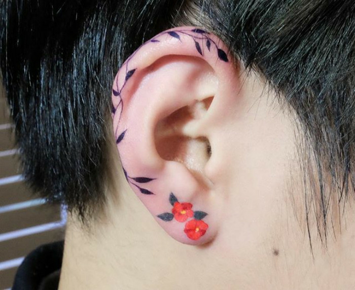 Emplacement tatouage derrière l oreille magnifique