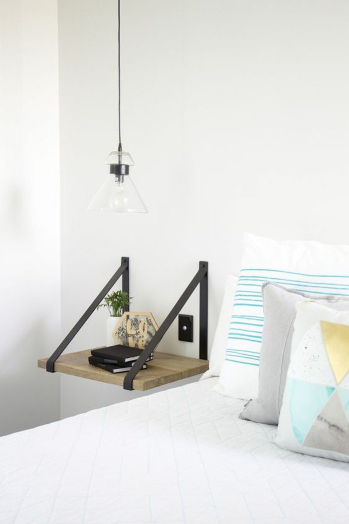 idées pour un éclairage ingénieux dans une petite chambre à coucher, table de chevet flottante avec lanières en cuir