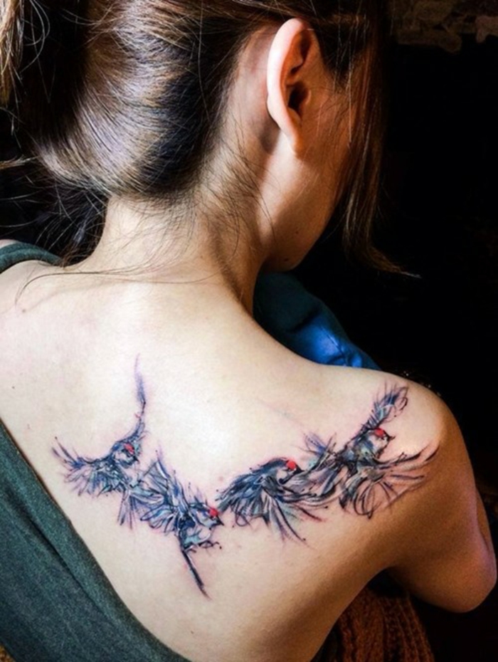 Idée signification tatouage oiseau se tatouer oiseaux volants cool idée