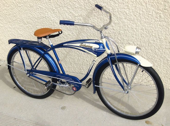 vélo moto pédale style 1950 vintage mobylette