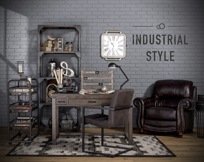 decoration industrielle, bureau en bois massif, lampe en bois et fer forgé, murs en motifs briques, meuble noir et bois