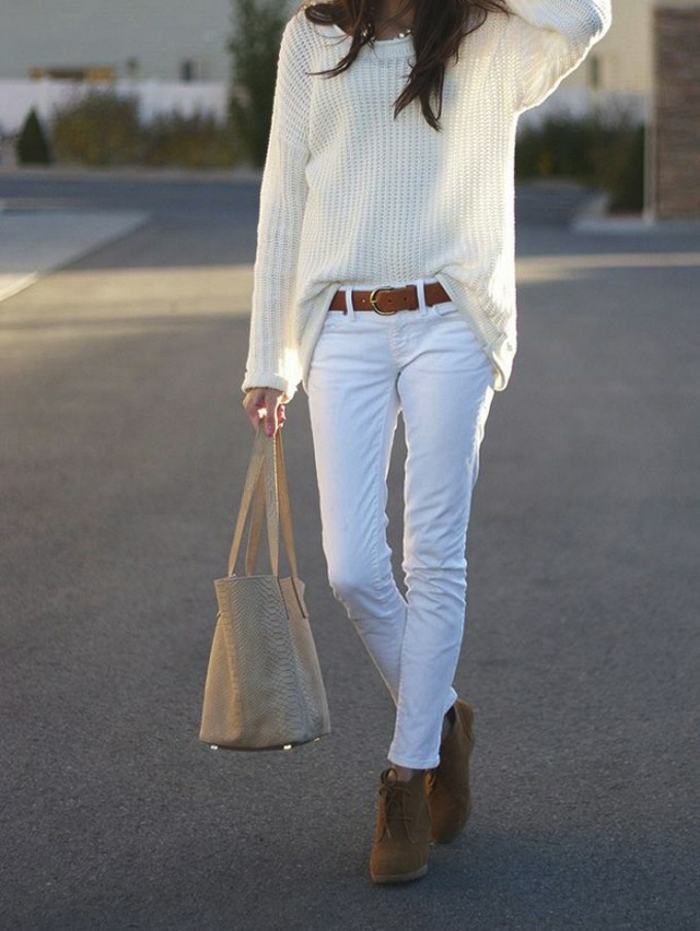 Magnifique look jean jean en italien pantalon blanc chic femme