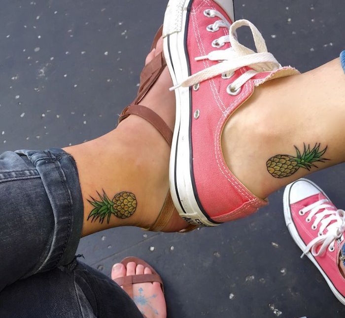 tatouage pieds ananas tatouage amitié pied filles