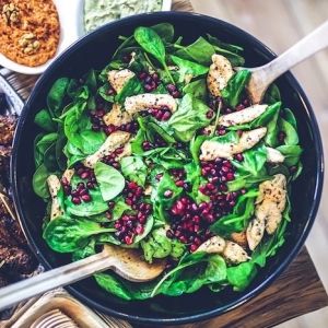 Améliorez vos habitudes alimentaires avec un repas équilibré. 10 Recettes faciles et saines