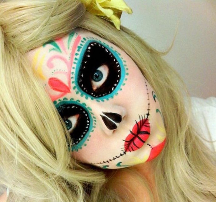 tete de mort mexicaine maquillage squelette coloré folklore mexicain
