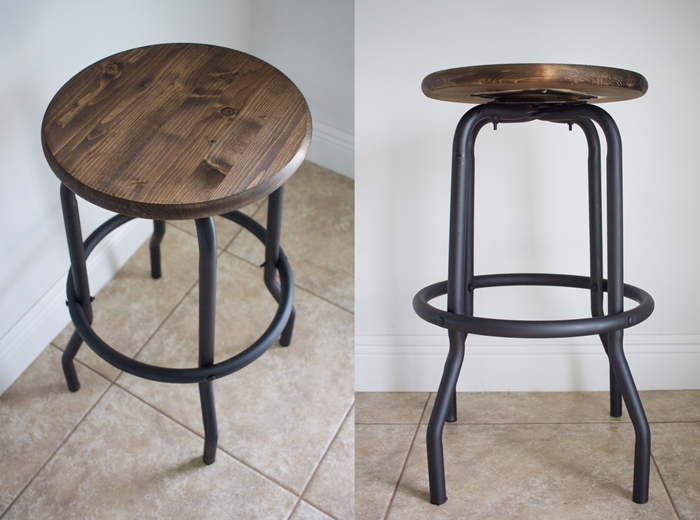 chaise industrielle, tabouret en bois et fer, carrelage beige, projet diy, idee deco industrielle, meuble noir et bois
