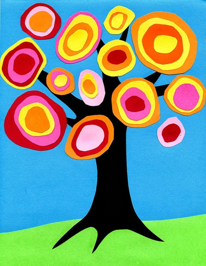 activités manuelles de bricolage, tronc d arbre et couronne multicolore en cercles de papier, loisirs creatifs