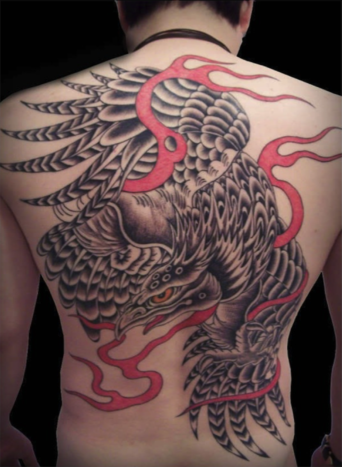 tatouage phoenix japonais symboles japon yakuza tattoo dans le dos