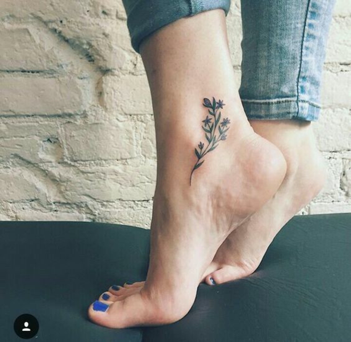 Lavande plante idée tatouage original tatouage croix dos