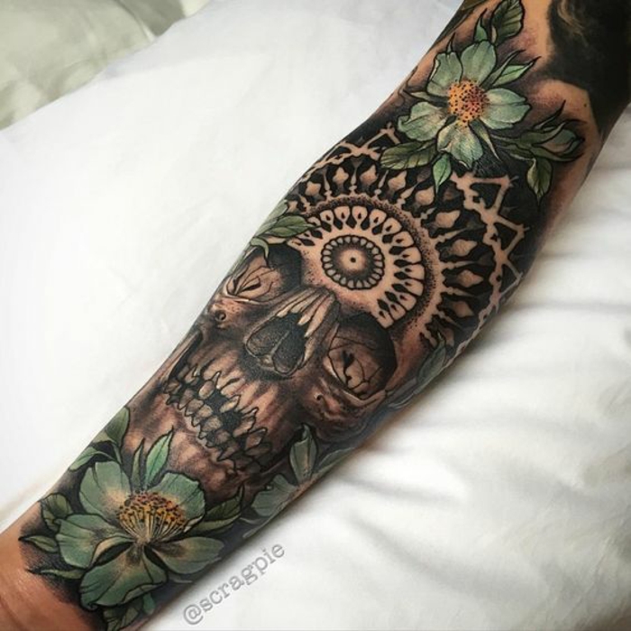 Tatouage homme épaule tatouage flanc femme tatouage bras entier crane de mexique 