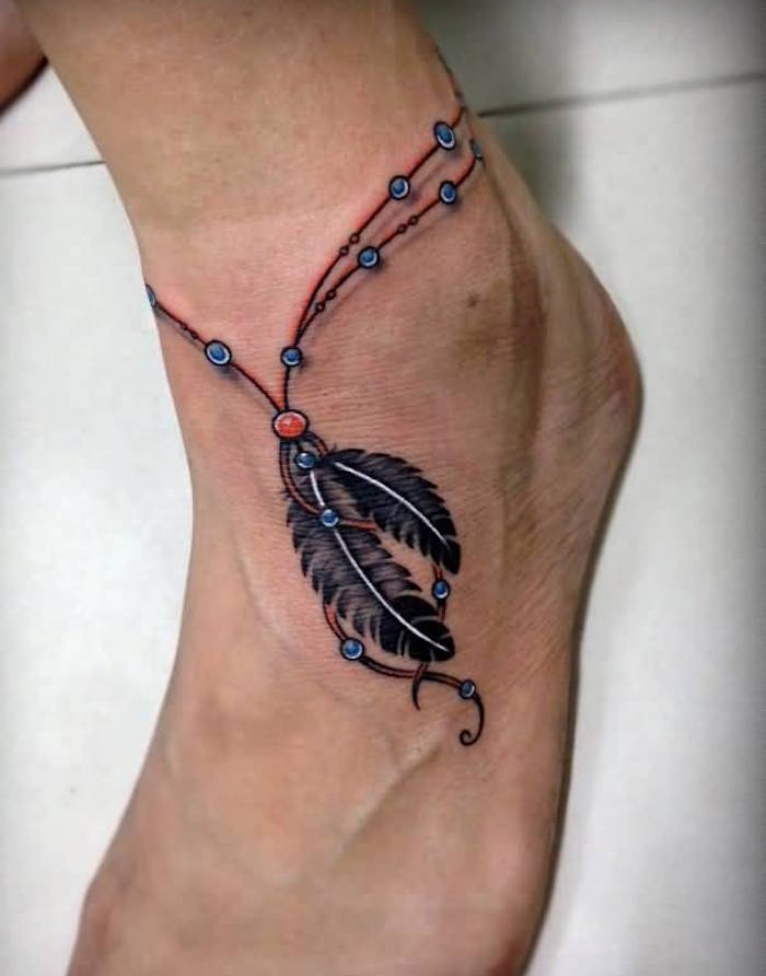 tattoo bracelet cheville en couleurs style 3d avec tatouage plume