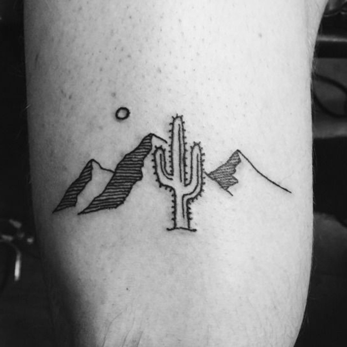 tatouage montagne, cactus géant, disque lunaire, paysage inspirant