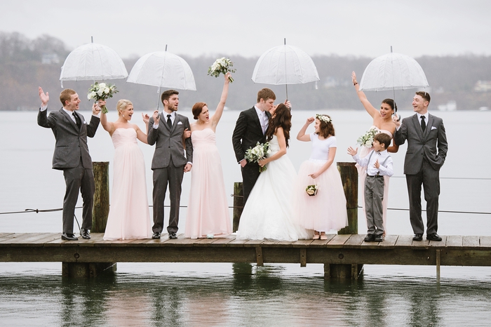 comment réaliser des photos de mariage réussies dans la pluie, séance photo sous la pluie