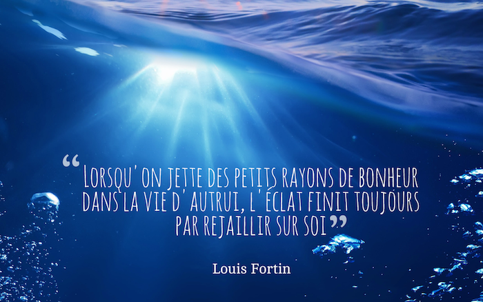 proverbe sur la vie, fond d'écran bureau bleu, photo fond océan avec rayons de soleil, phrase inspirante